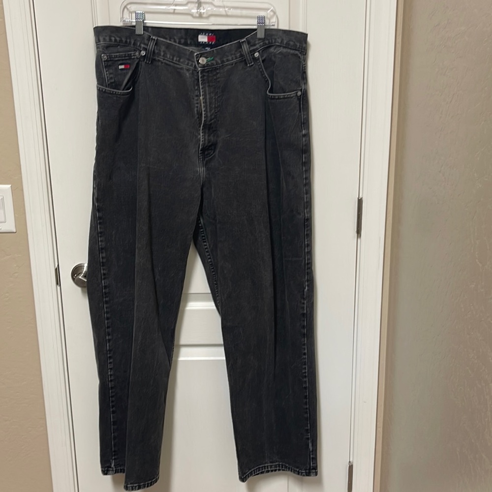 Tommy Hilfiger men’s jeans size 40/32 black